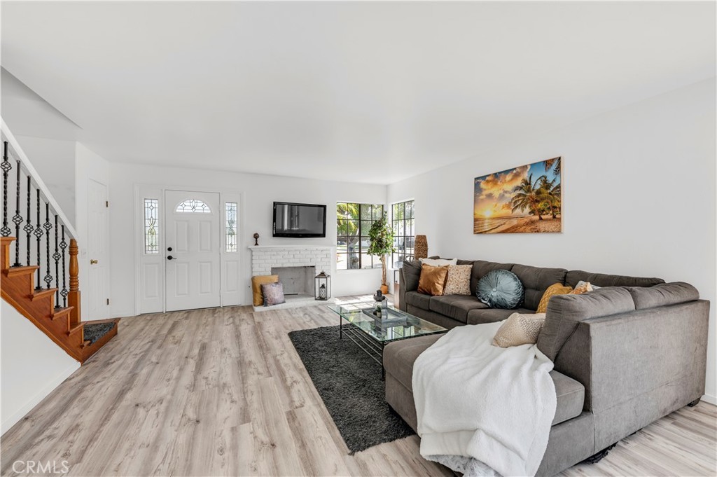 Bright Seating Area with Layered Accents and Cozy Flow