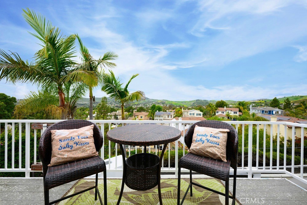 Balcony with Scenic Palm View